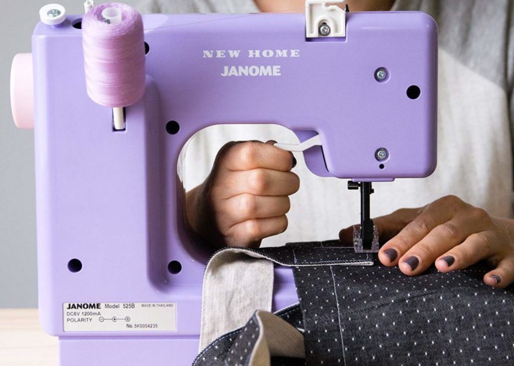 Best Portable Sewing Machine Reviews